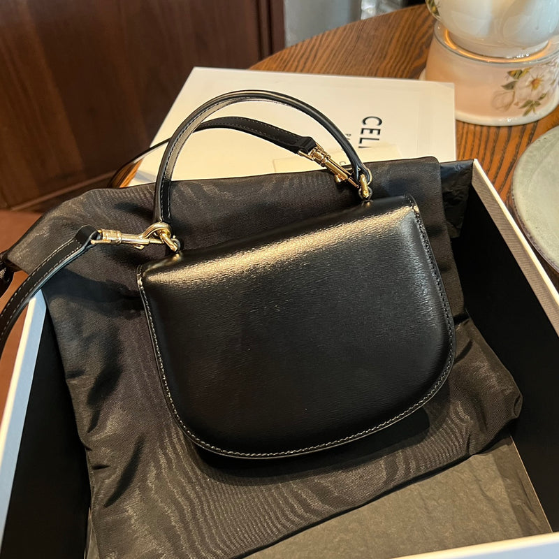 Bolsa Celine Besace Clea Mini em Couro