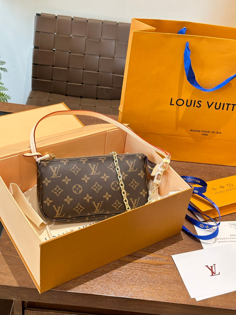 Modelo Pochette LV