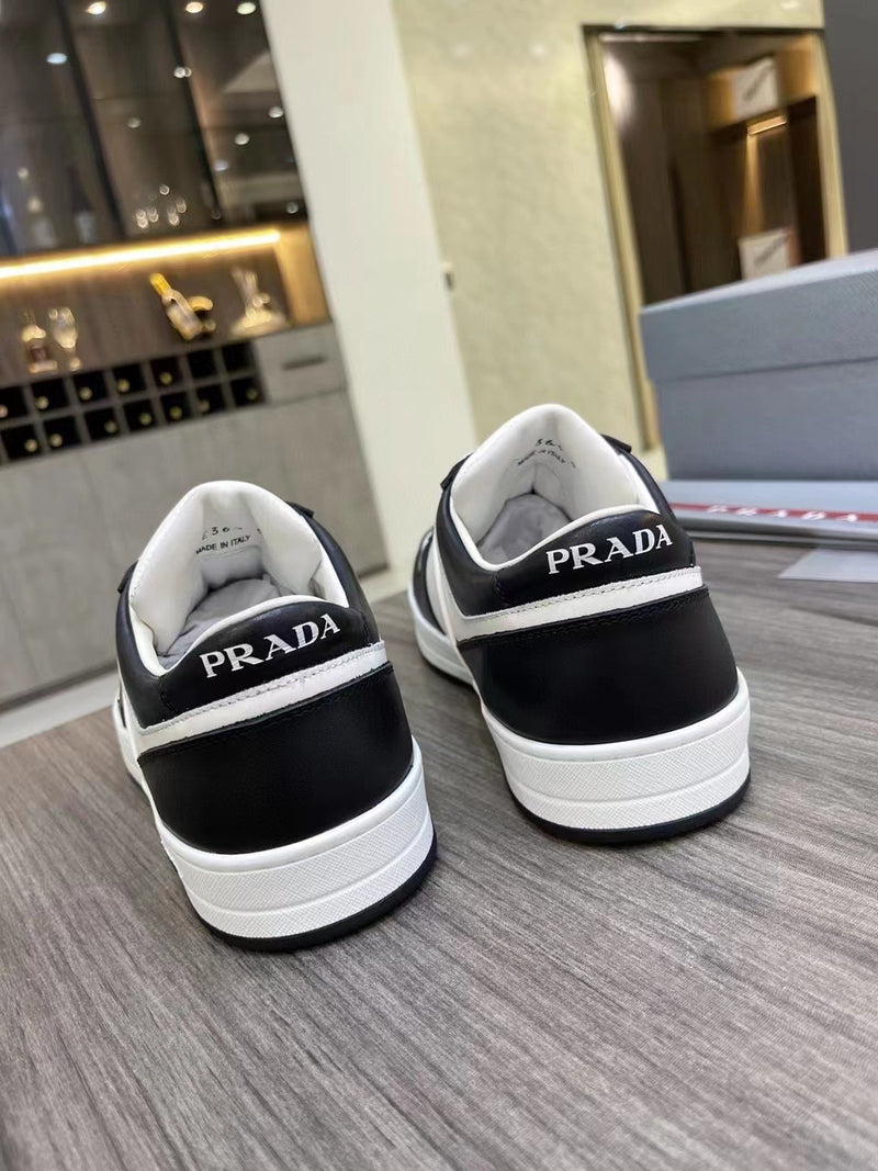 Sneaker Modelo Prada