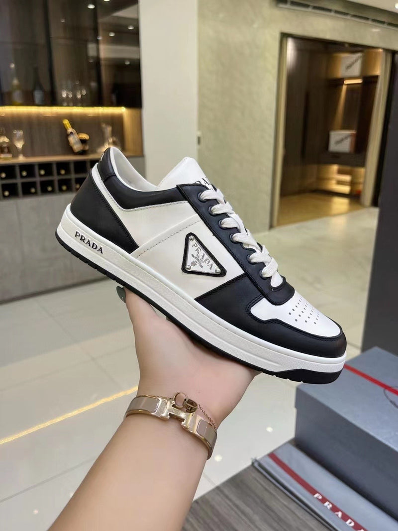 Sneaker Modelo Prada