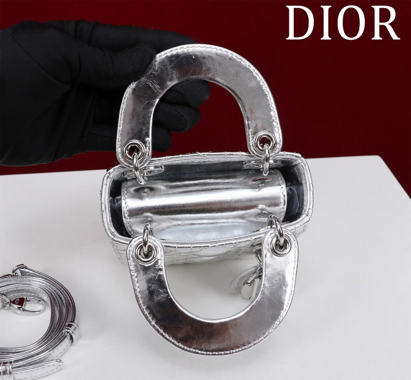 Bolsa Lady Dior Míni Metálico Prata