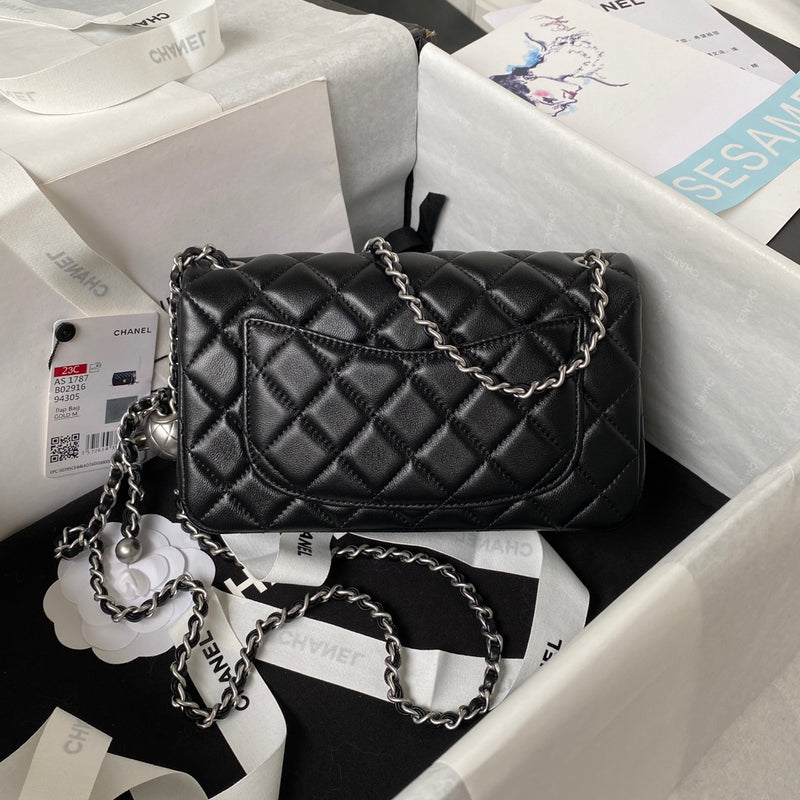 Bolsa Chanel Classic Double Flap Preta