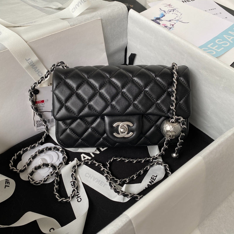 Bolsa Chanel Classic Double Flap Preta