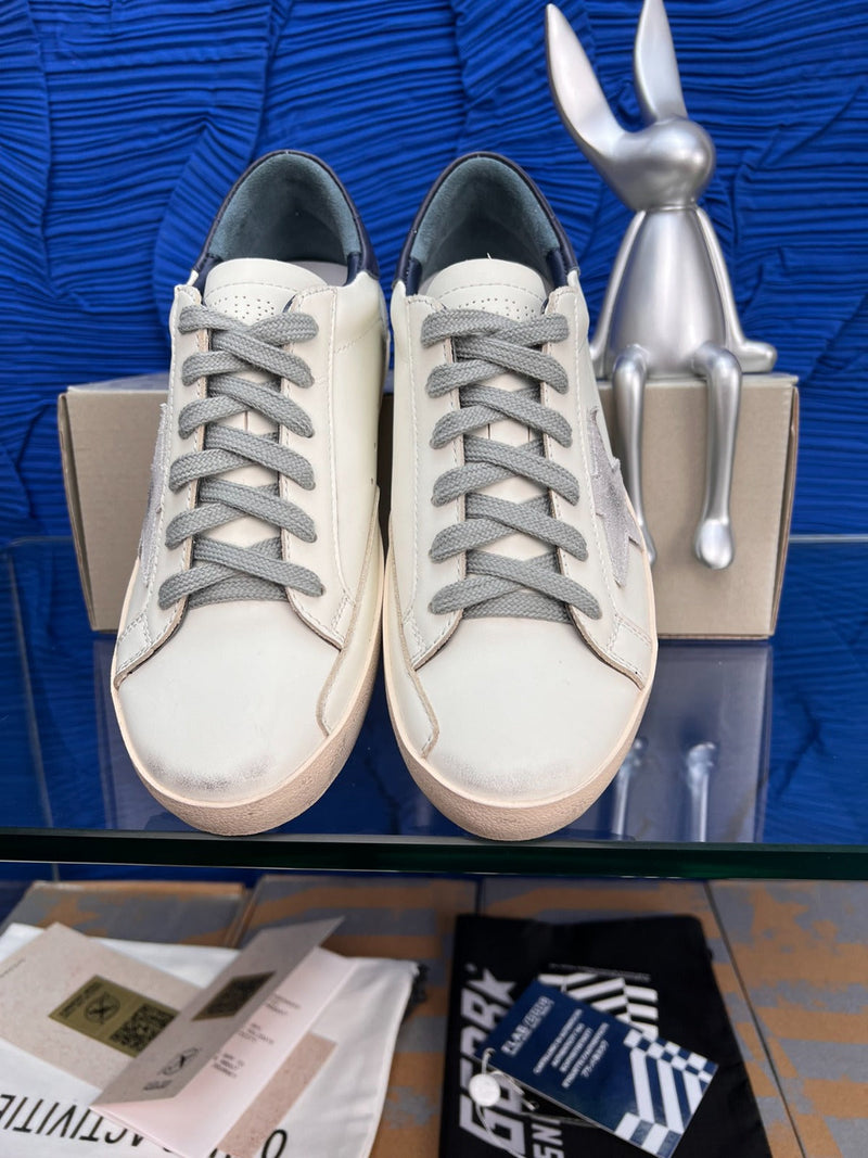 Tênis Modelo Golden Goose Super-Star