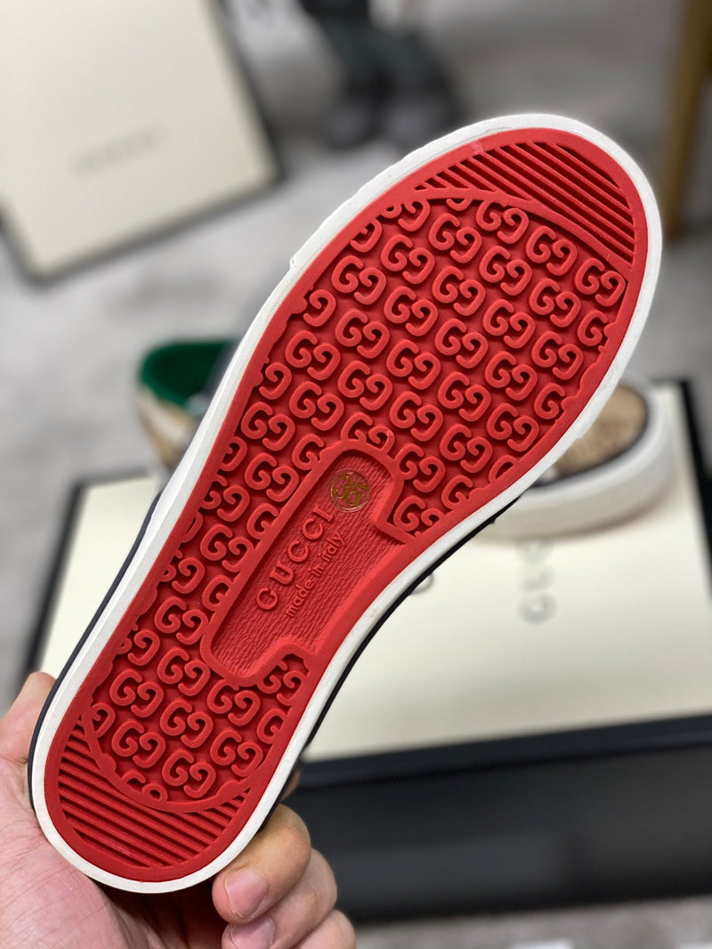 Sneaker Modelo Gucci Tennis 1977