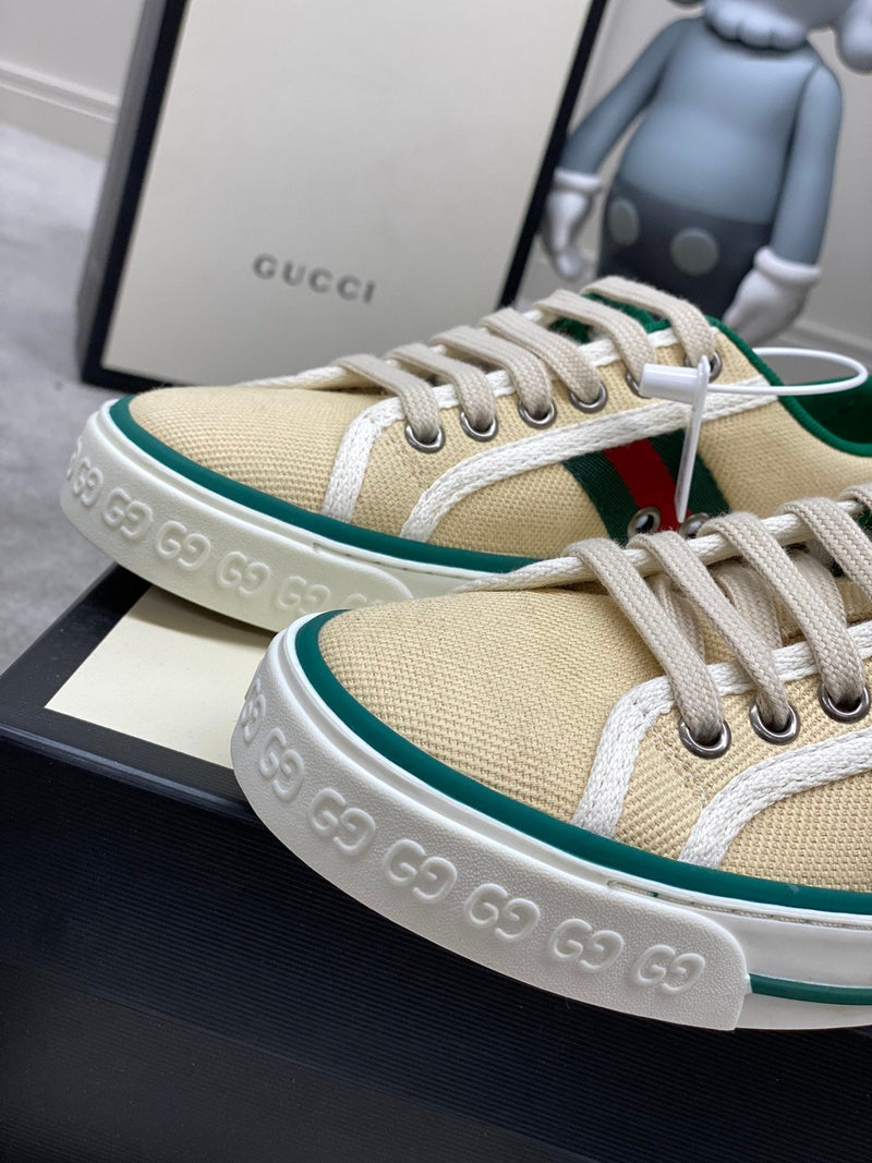 Sneaker Modelo Gucci Tennis 1977