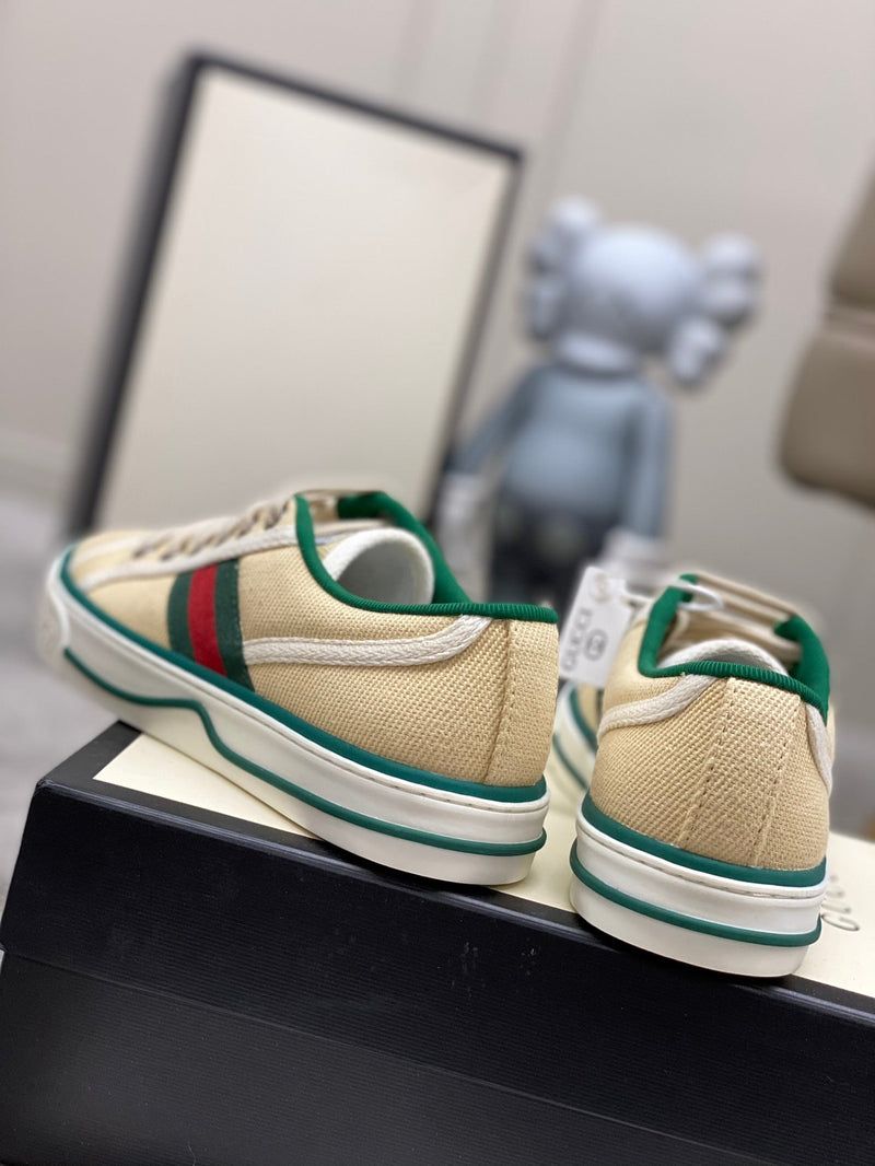 Sneaker Modelo Gucci Tennis 1977