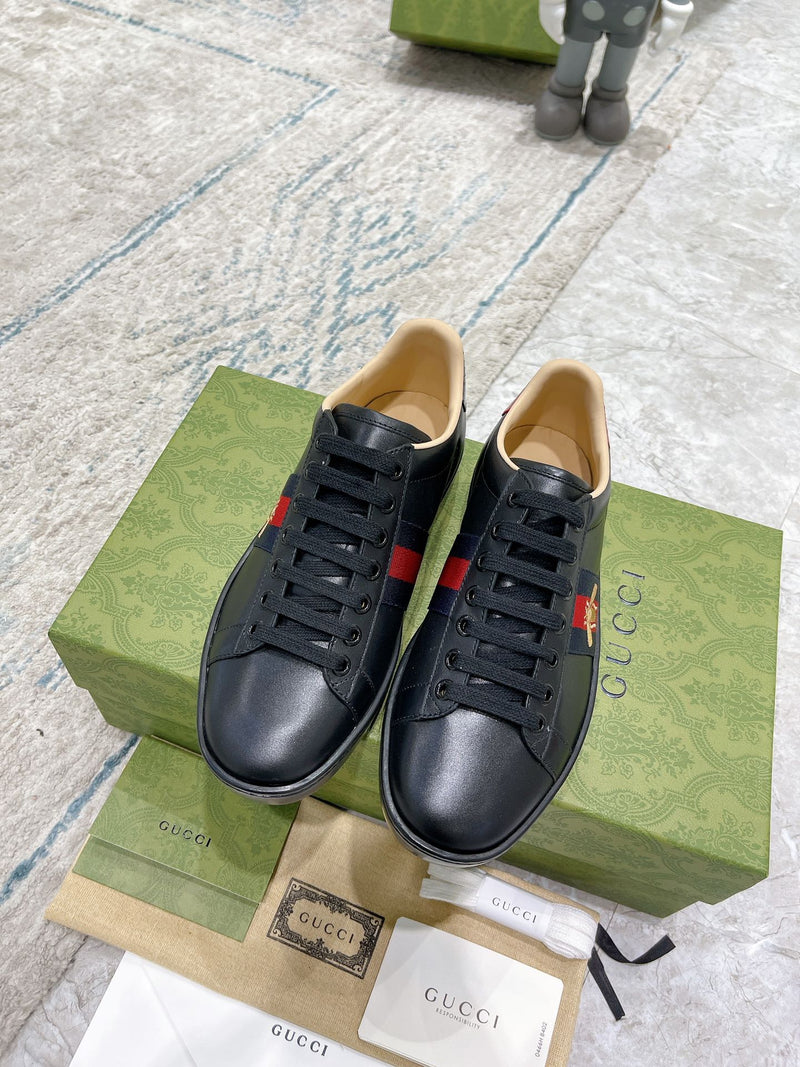 Sneaker Modelo Gucci Ace com Bordado