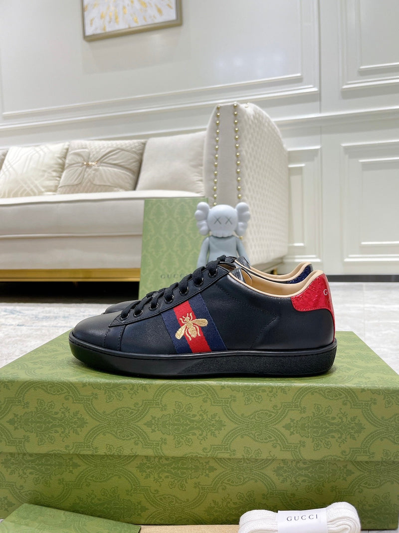 Sneaker Modelo Gucci Ace com Bordado