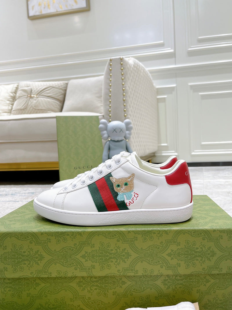 Sneaker Modelo Gucci Cat