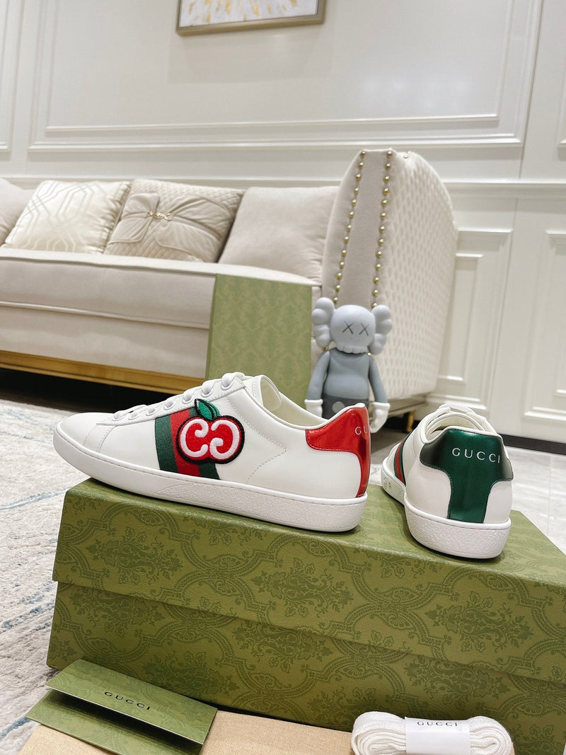 Sneaker Modelo Gucci Apple