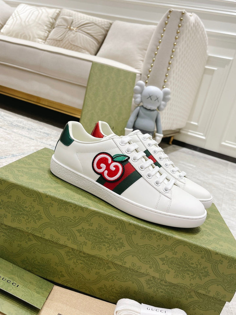 Sneaker Modelo Gucci Apple