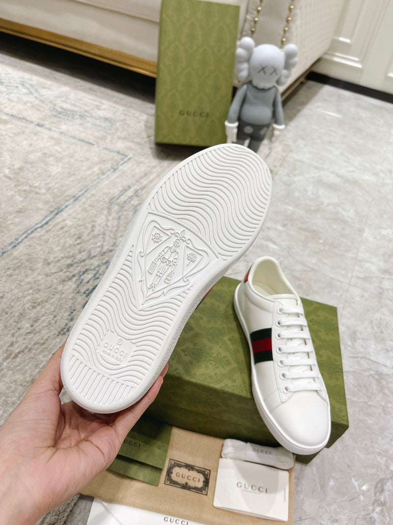 Sneaker Modelo Gucci Ace com Bordado