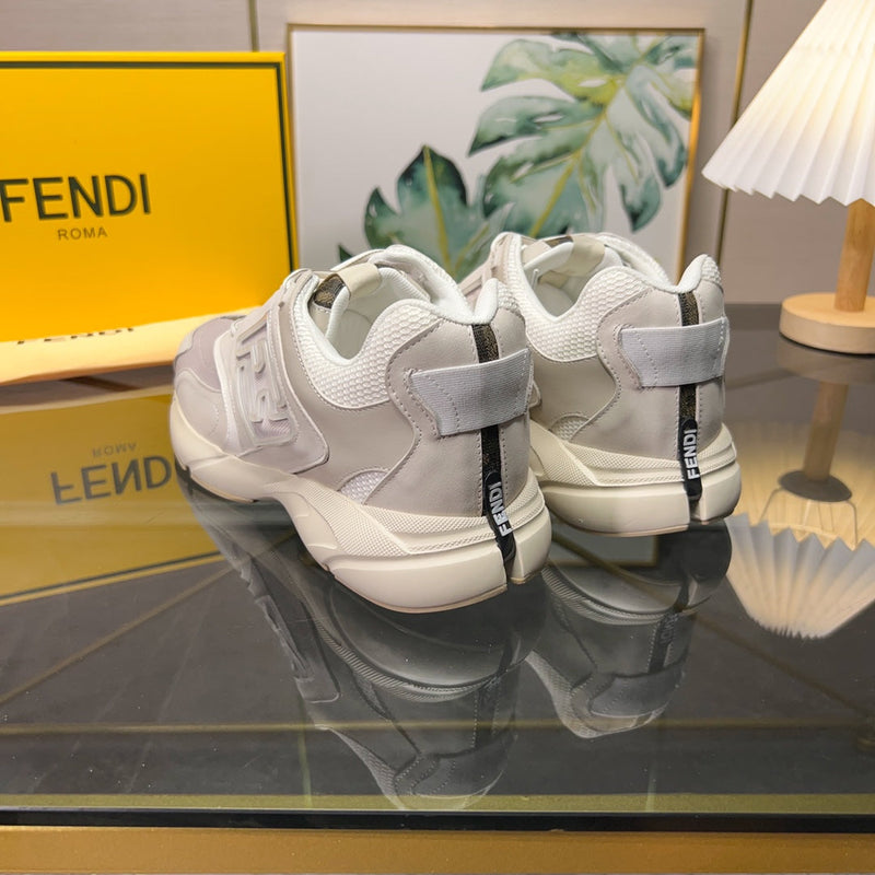 Sneaker Modelo Fendi