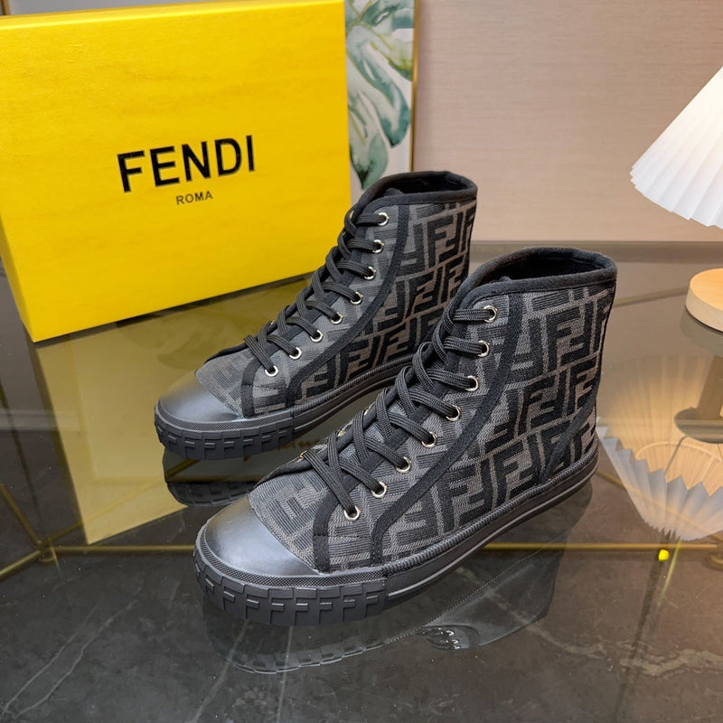 Sneaker Modelo Fendi