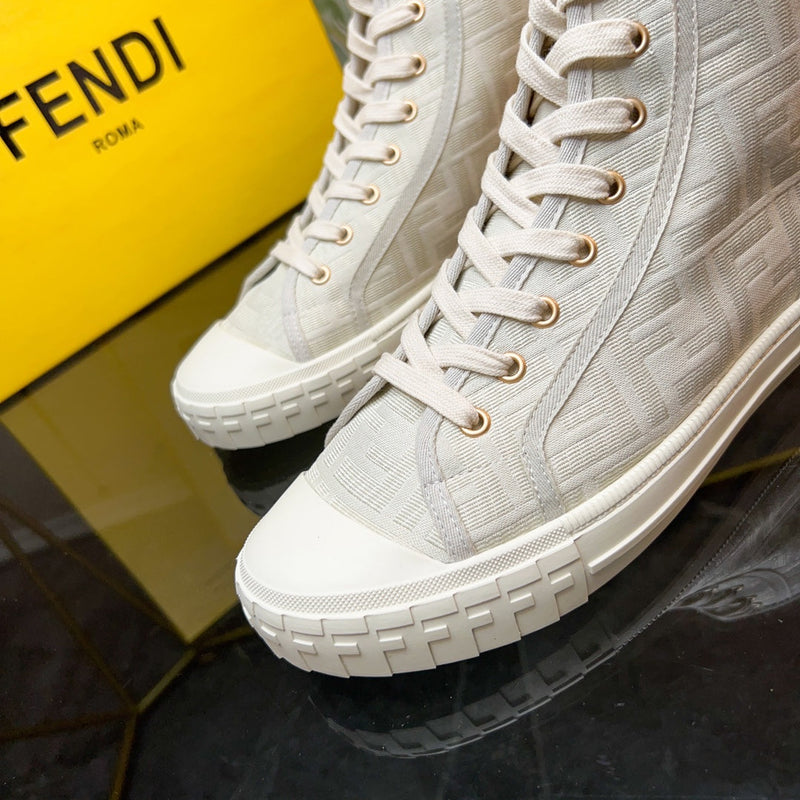 Sneaker Modelo Fendi