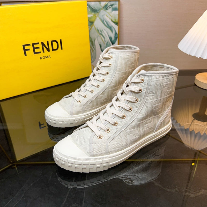 Sneaker Modelo Fendi