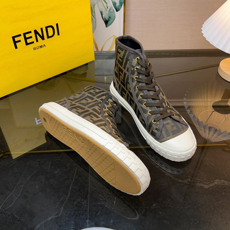 Sneaker Modelo Fendi