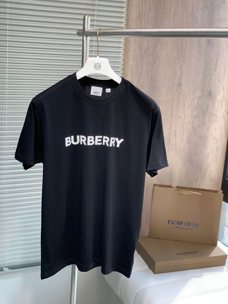 Camiseta Modelo Burberry Logo Print