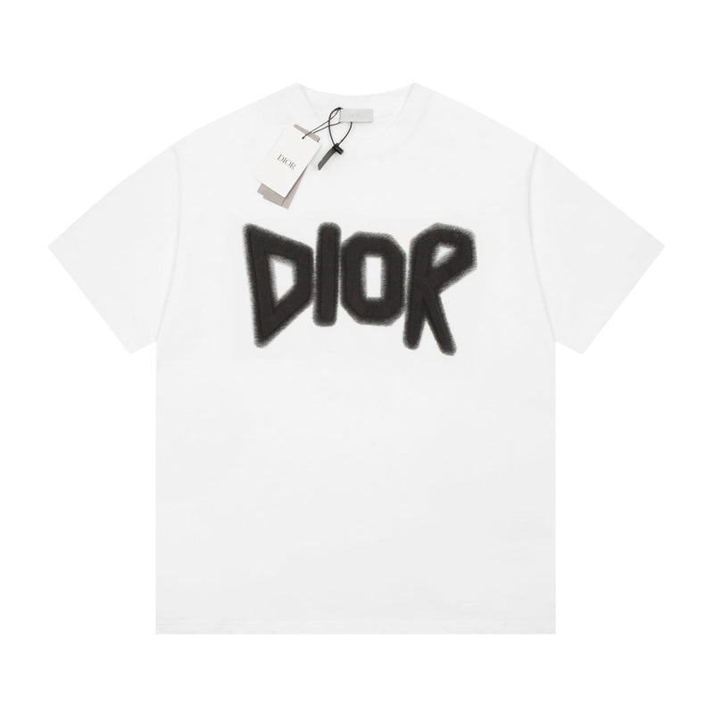 Camiseta Modelo Dior