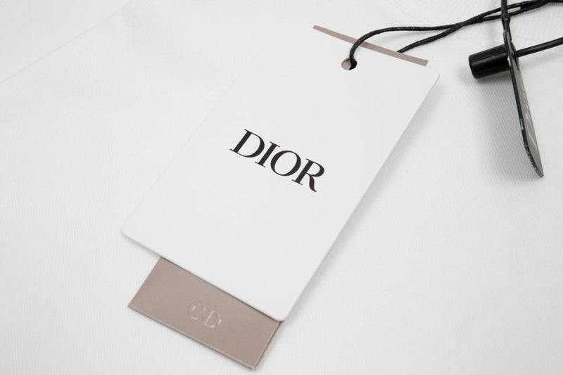 Camiseta Modelo Dior