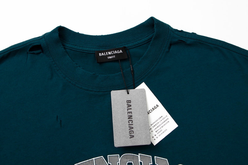 Camiseta Modelo Balenciaga Maison