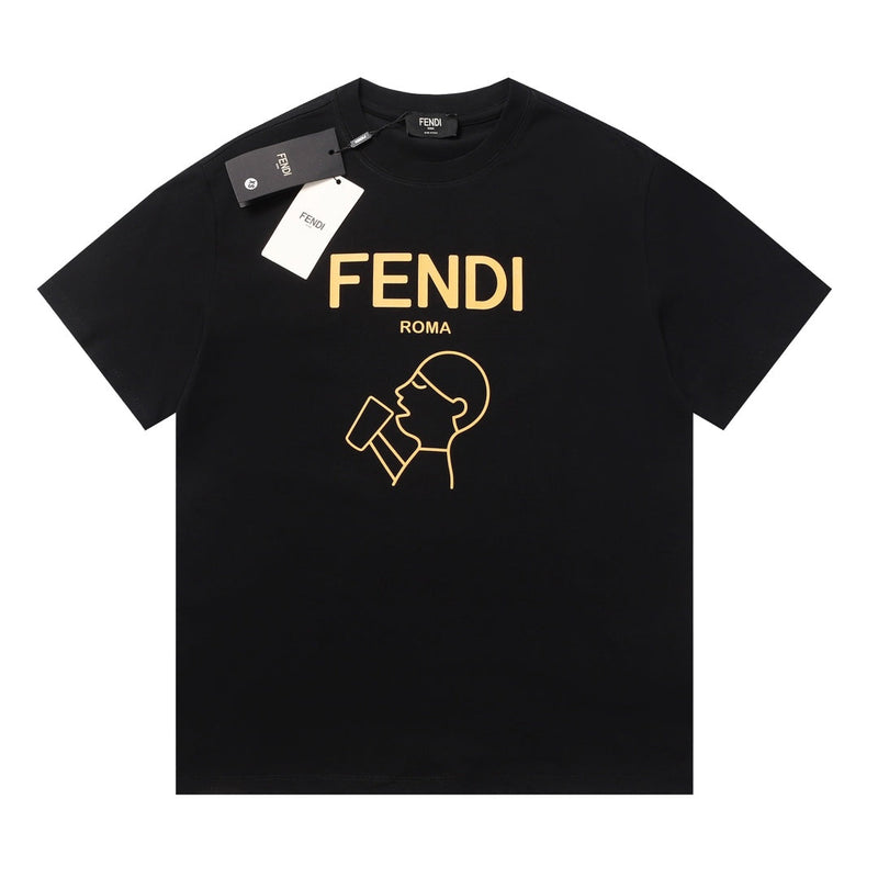 Camiseta Modelo Fendi