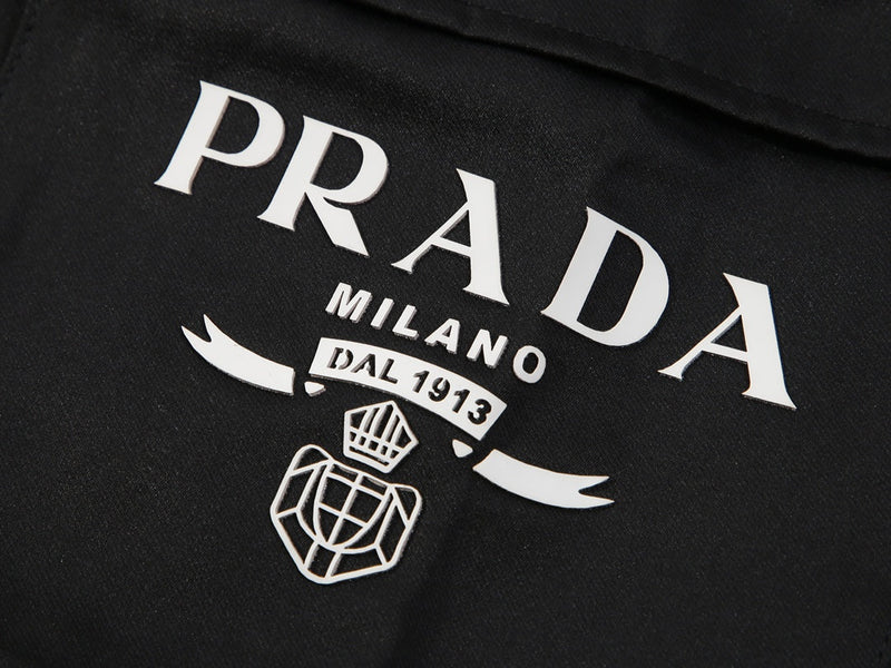 Shorts Modelo Prada