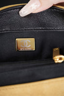 Bolsa Chanel Grande com Aba e Alça Superior