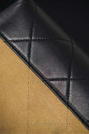 Bolsa Chanel Grande com Aba e Alça Superior