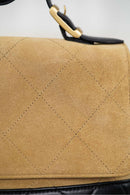 Bolsa Chanel Grande com Aba e Alça Superior