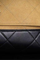 Bolsa Chanel Grande com Aba e Alça Superior