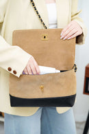 Bolsa Chanel Grande com Aba e Alça Superior