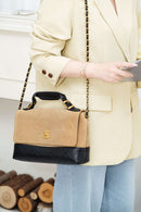 Bolsa Chanel Grande com Aba e Alça Superior