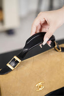 Bolsa Chanel Grande com Aba e Alça Superior