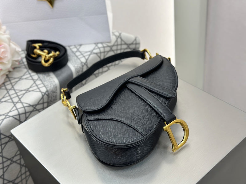 Bolsa Dior Saddle Míni com Alça