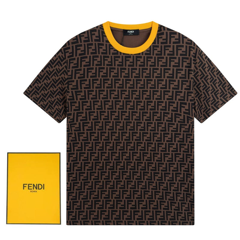 Camiseta Modelo Fendi