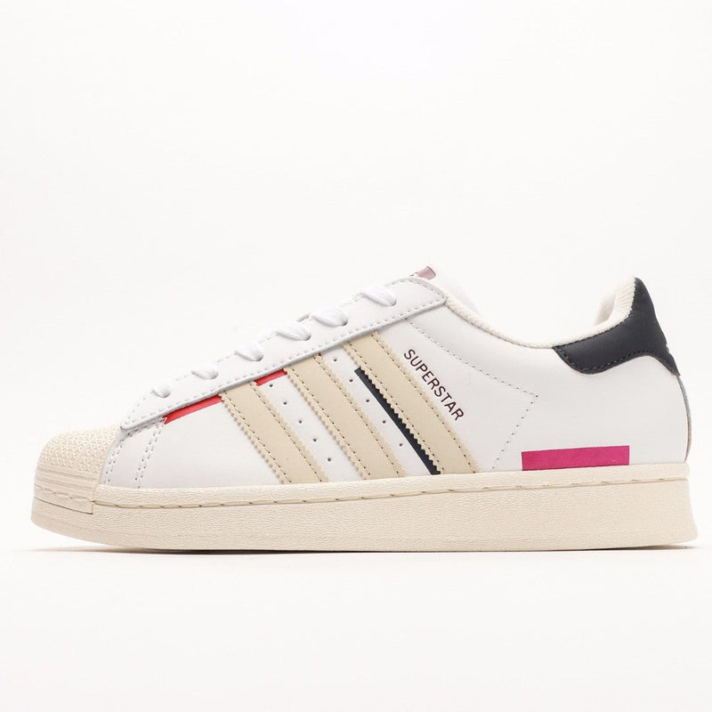 Tênis Modelo Adidas Superstar