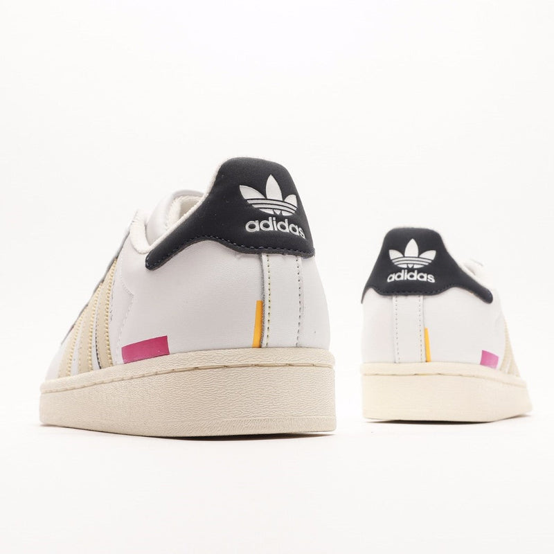 Tênis Modelo Adidas Superstar