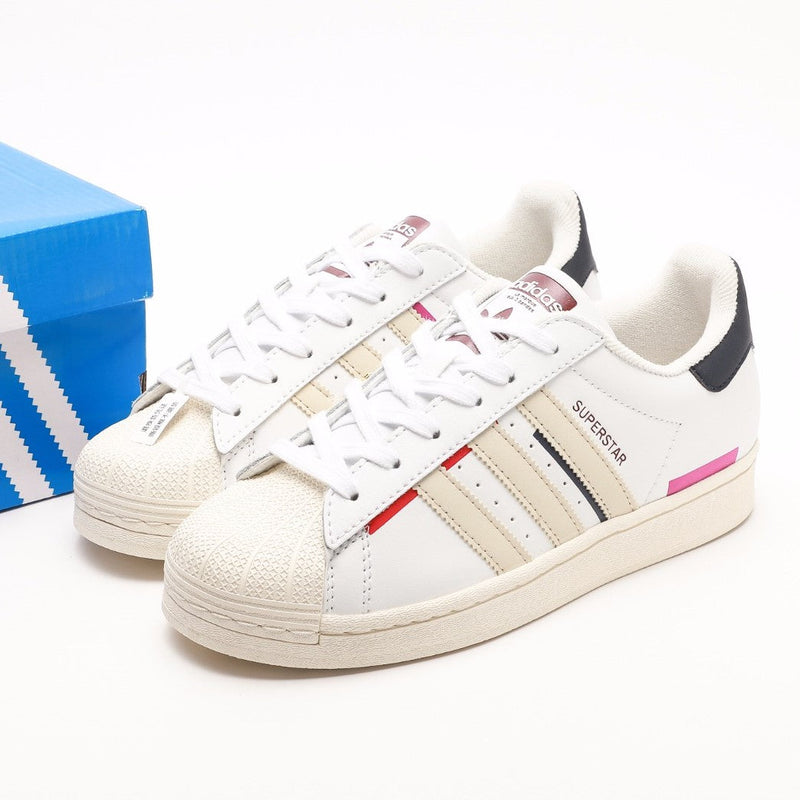 Tênis Modelo Adidas Superstar