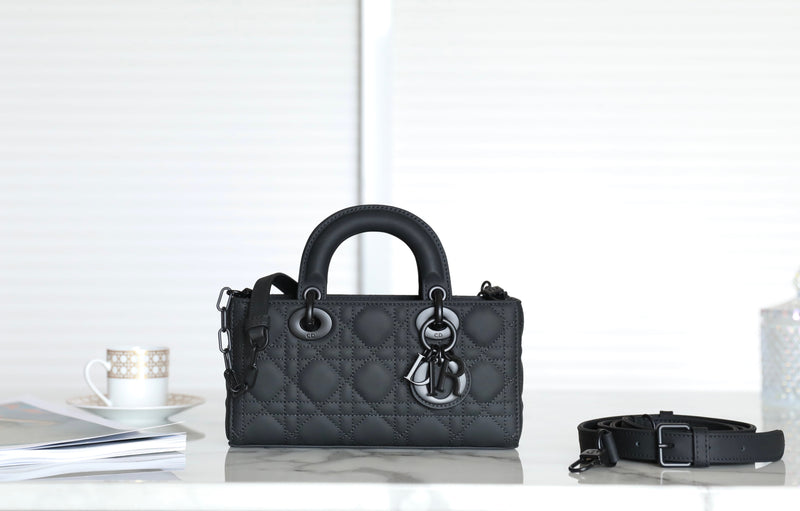 Bolsa Lady D-Joy Pequena Dior