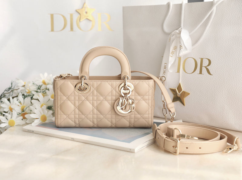 Bolsa Lady D-Joy Pequena Dior