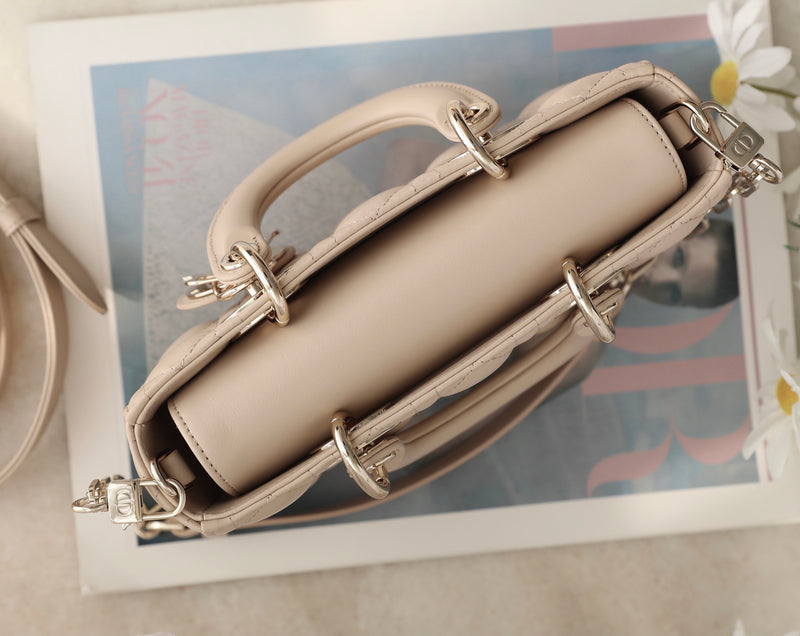 Bolsa Lady D-Joy Pequena Dior