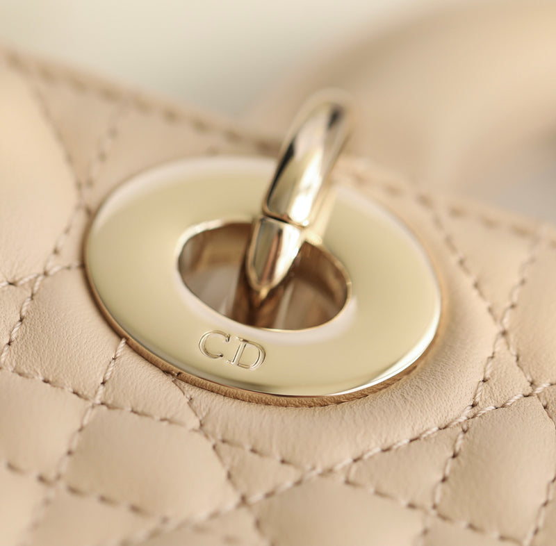 Bolsa Lady D-Joy Pequena Dior