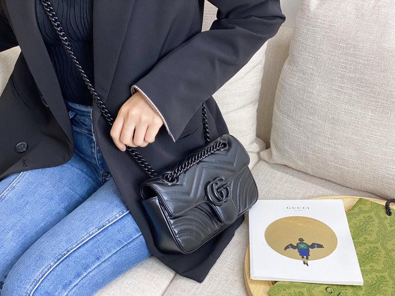 Bolsa Gucci Marmont Média e Grande