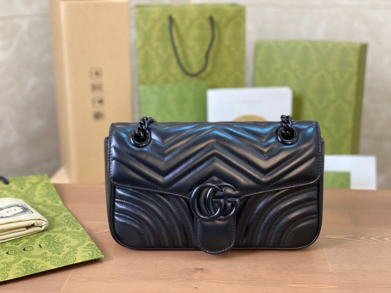 Bolsa Gucci Marmont Média e Grande