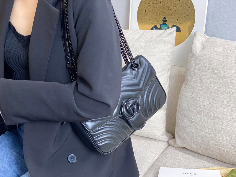 Bolsa Gucci Marmont Média e Grande