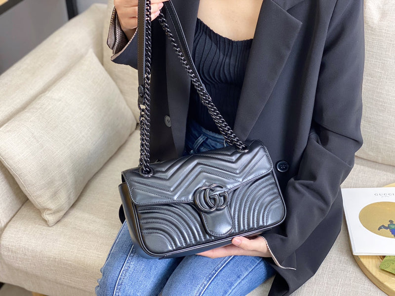 Bolsa Gucci Marmont Média e Grande