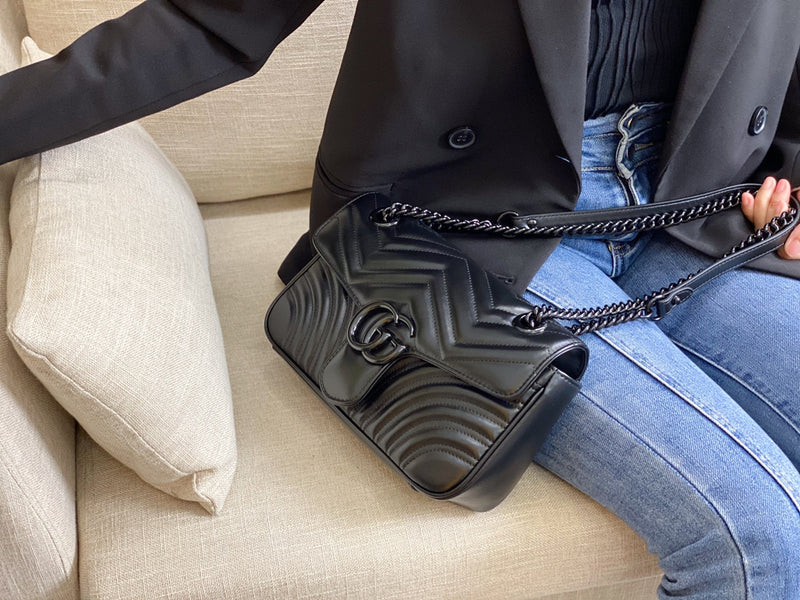 Bolsa Gucci Marmont Média e Grande