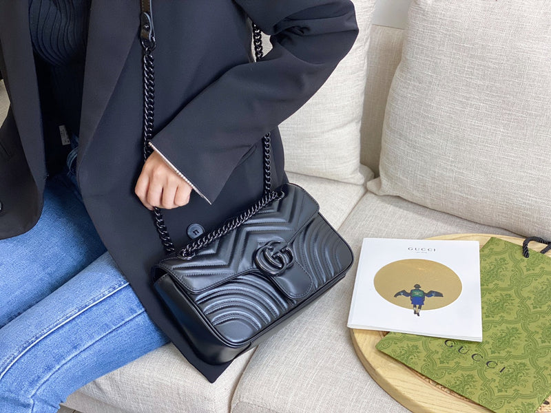 Bolsa Gucci Marmont Média e Grande